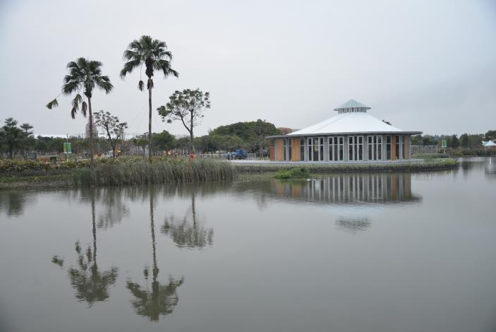 農博公園人工濕地，台灣「非治水工程」的治水範本。