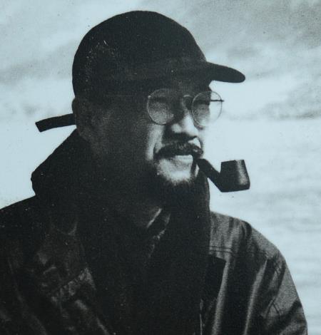 林柏樑，1994年獲吳三連藝術類攝影獎，1997年起，開始為皇冠、中時、大自然、人間雜誌採訪攝影