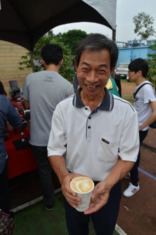 台灣咖啡原鄉品嚐咖啡料理   觀光客給個「讚」