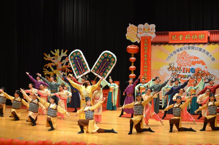 蔦松國中帶來的「大唐盛世」古典舞蹈表演