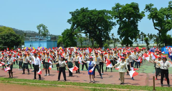 300位童軍以旗舞展現愛地球之決心