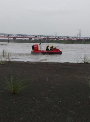 雲林縣消防局 6月13日起至6月17日辦理氣墊船及充氣式救援艇訓練