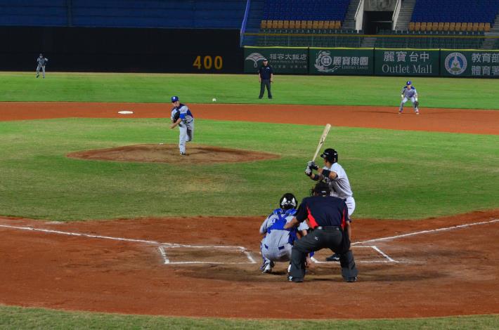 斗六棒球場今年在縣府邀請下，由「統一7-Elevsn獅」球團認養為主場