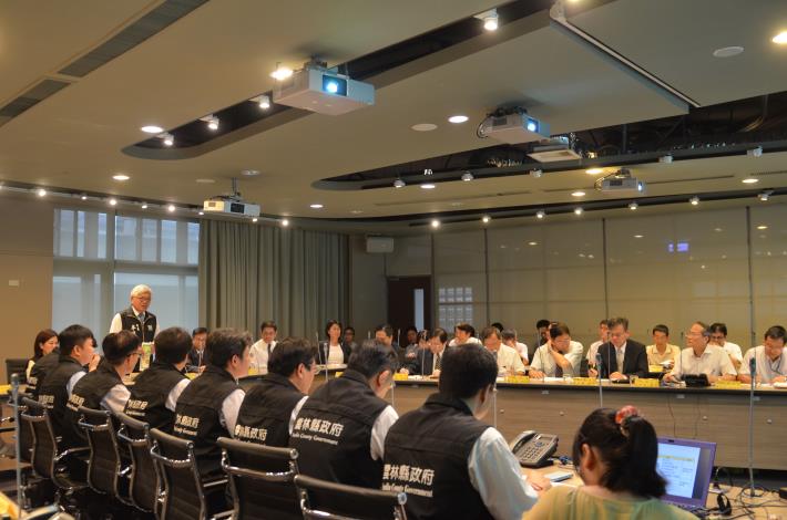 經濟部各單位到訪雲林，藉「雲林縣政府與經濟部業務議題研討會議」與縣府交流綠能產業相關意見。