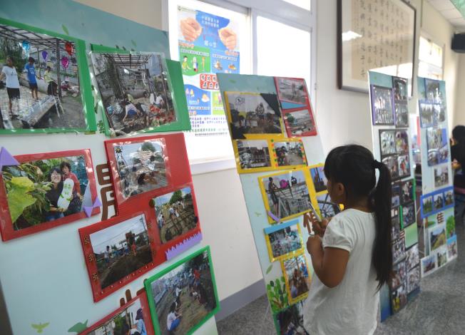 現場展示學生志工們參與志願服務的點滴影像