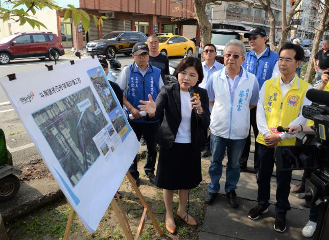 縣府今日辦理斗南停四停車場工程施工說明會，工程預計6月完工，站前停車亂象可望紓解。