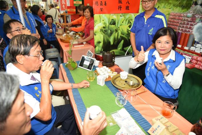 張縣長率縣府團隊為雲林宣傳「台灣咖啡節」及「雲林咖啡半程馬拉松」