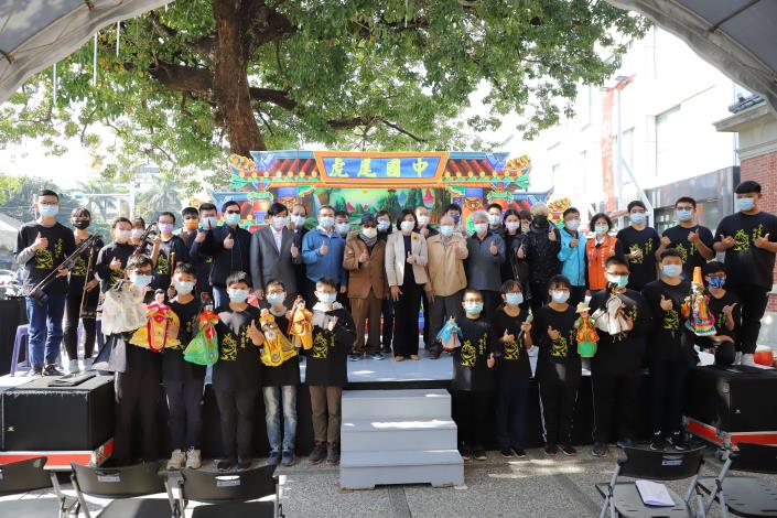 雲林縣府舉辦「2021雲林布袋戲日-掌藝薪傳」系列活動，紀念黃海岱大師，也推動布袋戲傳承。