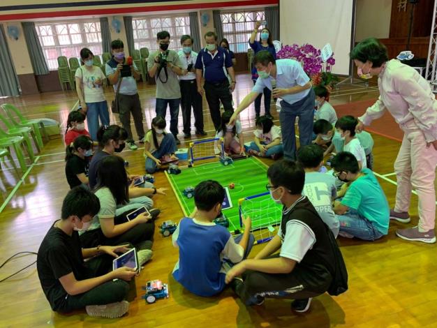 雲林從小培育AI人才，雲林縣青少年STEAM教育機器人程式學習營