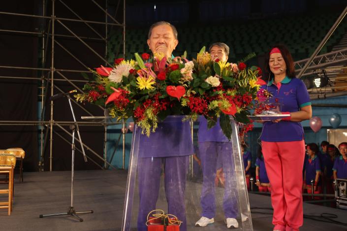 財團法人新北市讚美操文化藝術基金會林增坤牧師開場禱告