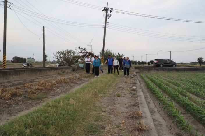 縣府地政處規劃改善水林蕃薯農地重劃區農路。