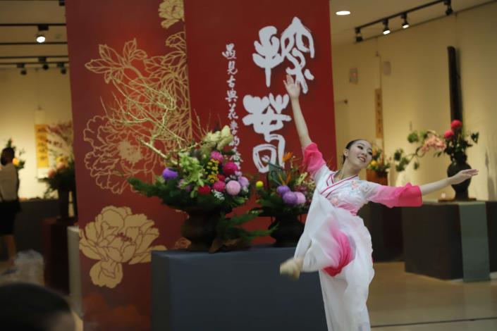 中華花藝特展傳遞中華文化美學。