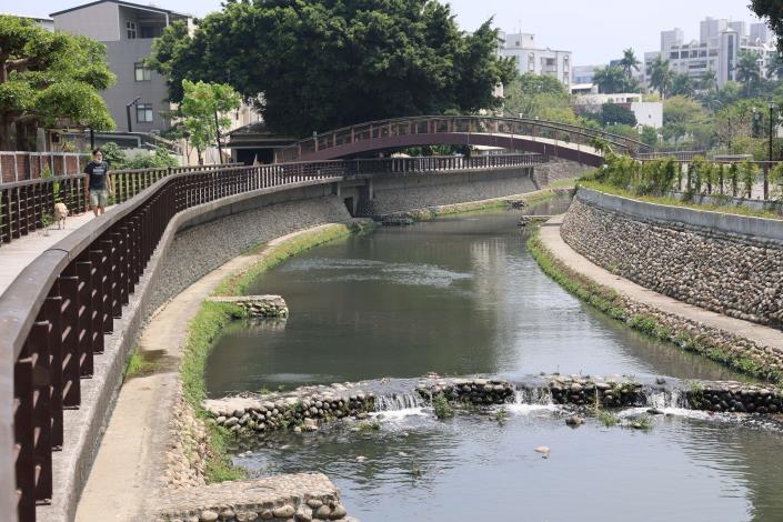 斗六是雲林縣治中心，雲林溪更是斗六最重要河域，歷經數年掀蓋及污水截流工程，成功改善水質，恢復河川生態、美景