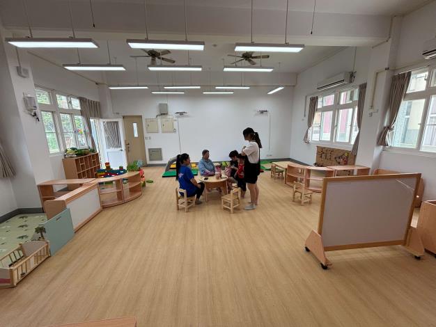 豐安國小新校舍空間寬敞明亮，提供學生舒適學習環境。