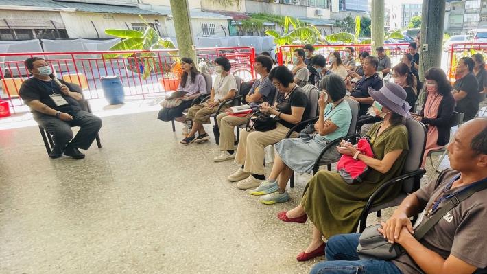 雲林青銀創生支持系統分享會-雲林以高齡退休生活為主軸的斗南青銀共生基地-張佑在營運長，分享高齡社會產業六級化技職學習輔導系統，在雲林斗南打造食農新樂園的共創模式