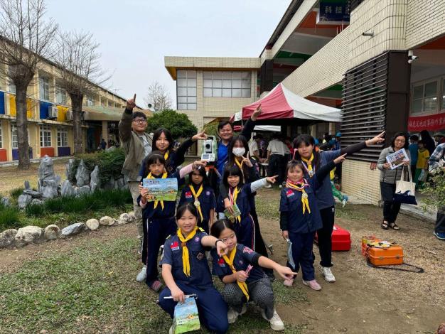 LINE_ALBUM_1130307雲林縣童軍大露營宣導暨地政業務體驗_250311_2