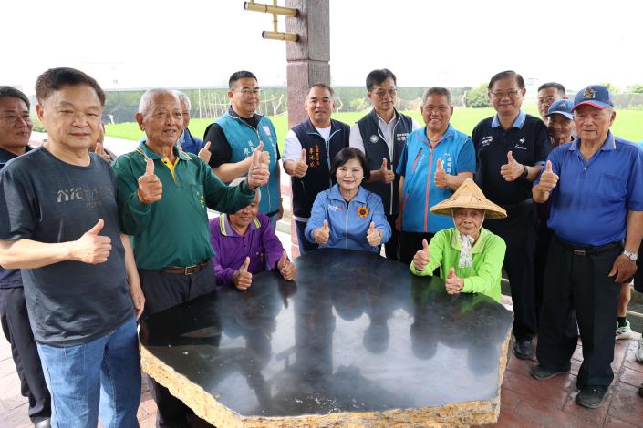 對於縣府建構讓鄉親、周邊居民、遊客更舒服環境和休息空間，鄉親都非常滿意
