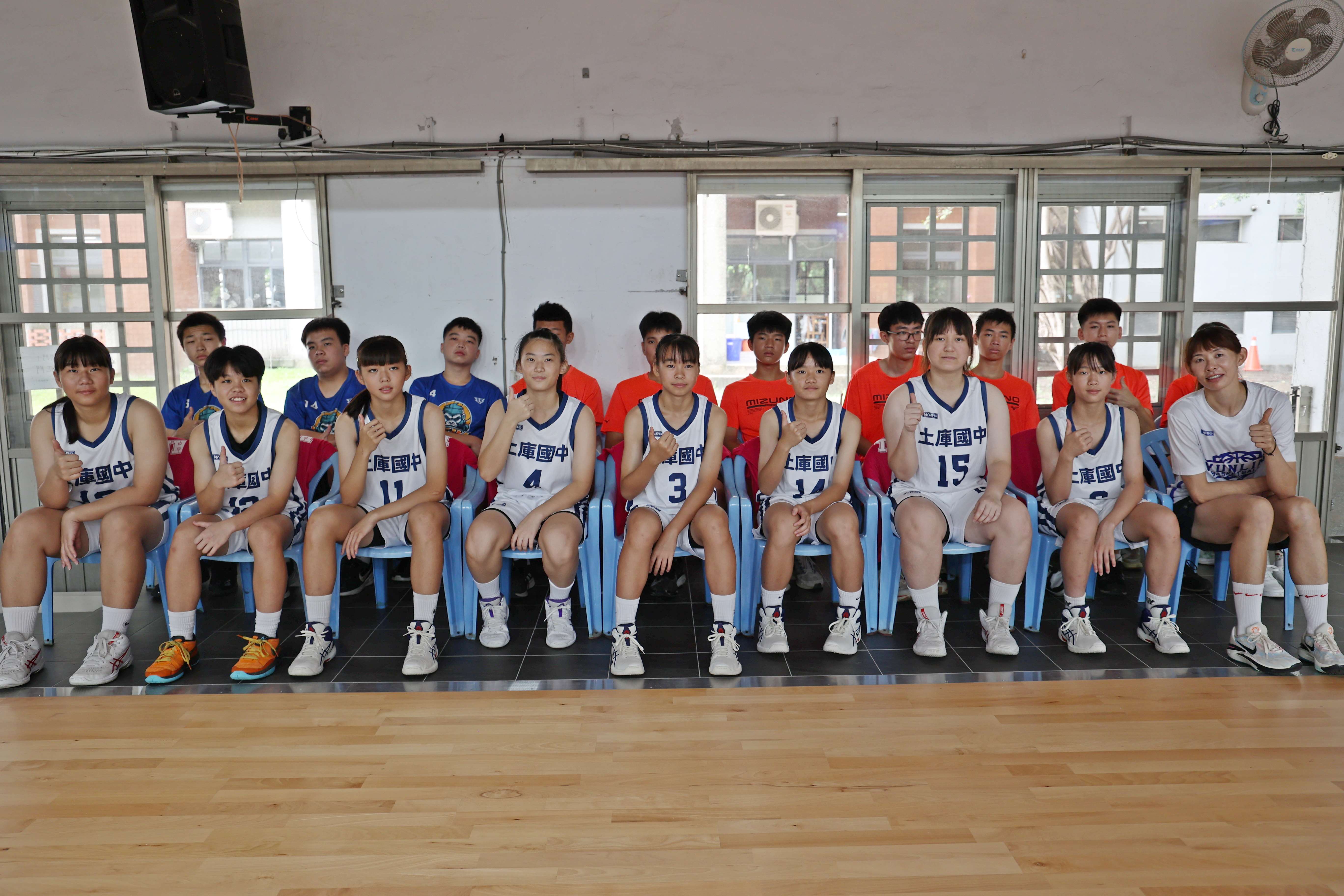 土庫國中女籃隊在110學年度奪得全國乙級聯賽冠軍後，這2年也榮獲全國甲級聯賽第五名