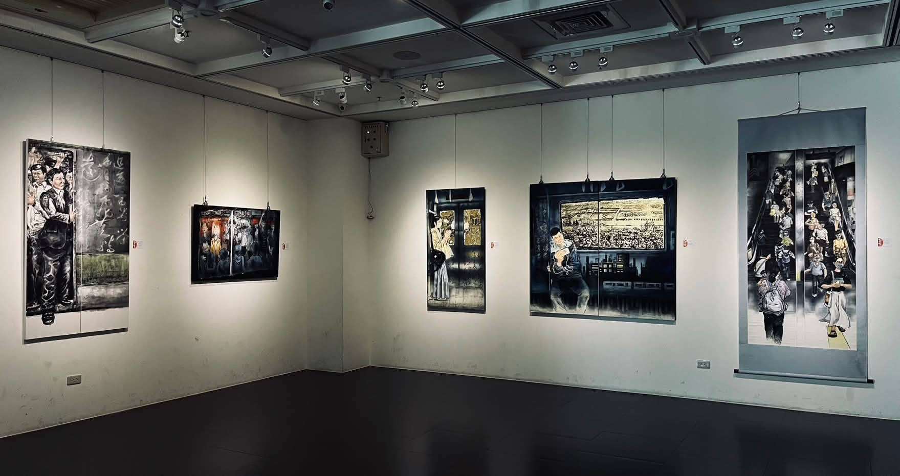 作品融合水墨、書法、篆刻等元素，呈現新世代藝術家的創作能量。