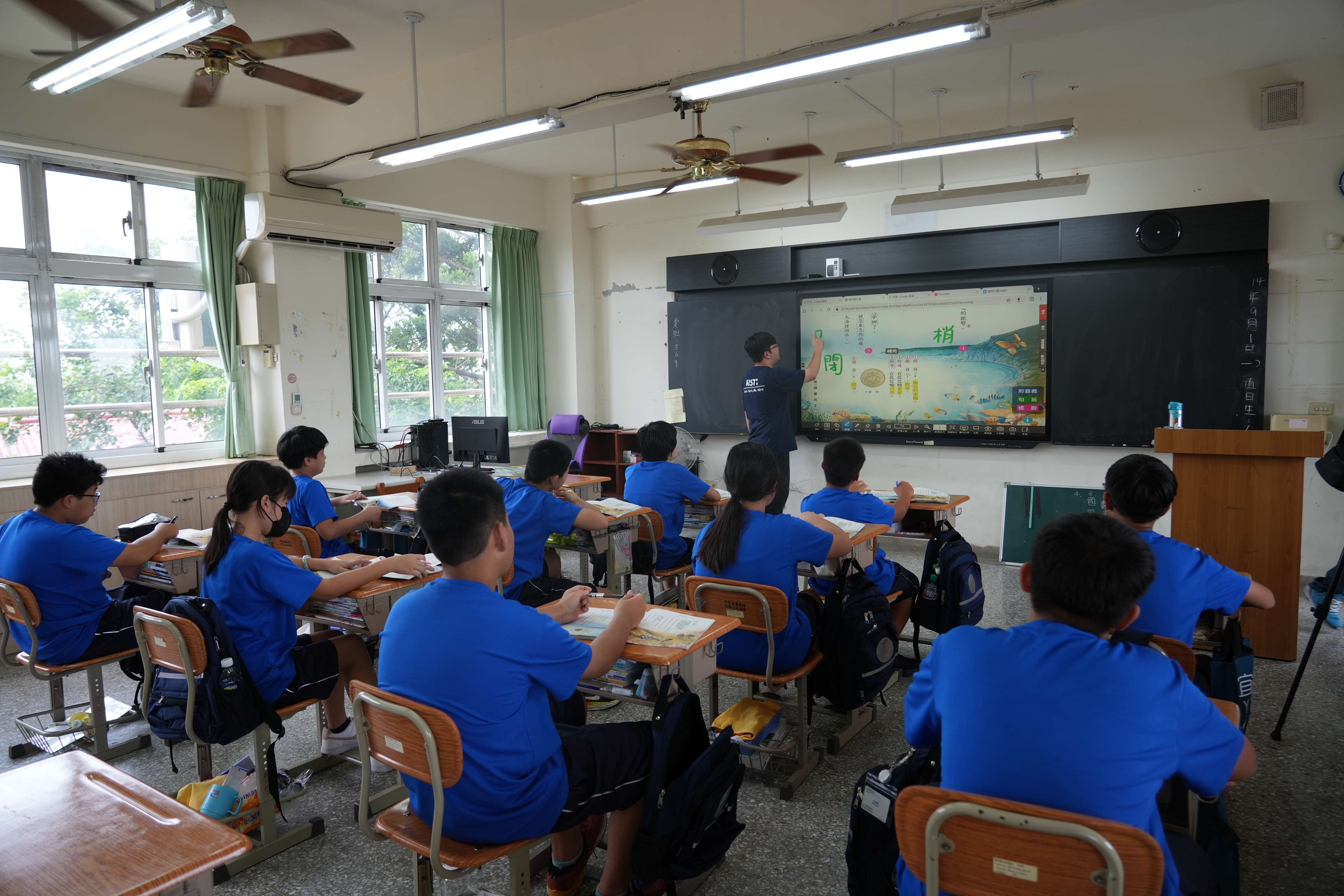 宜梧國中實驗教育由誠致教育基金會辦理,推動KIST教育。