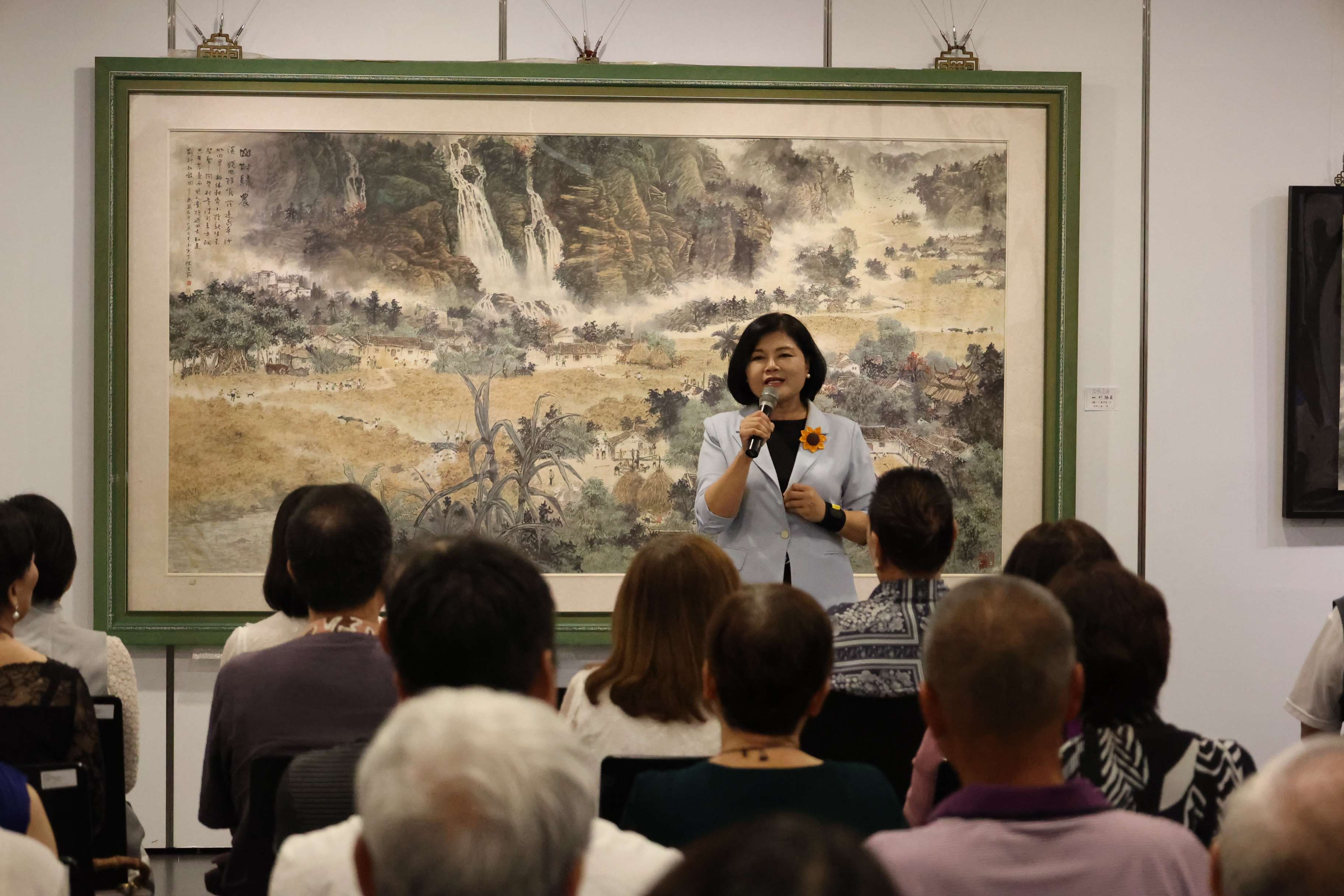 張麗善縣長祝福展覽圓滿成功,持續為雲林注入滿滿藝文能量。