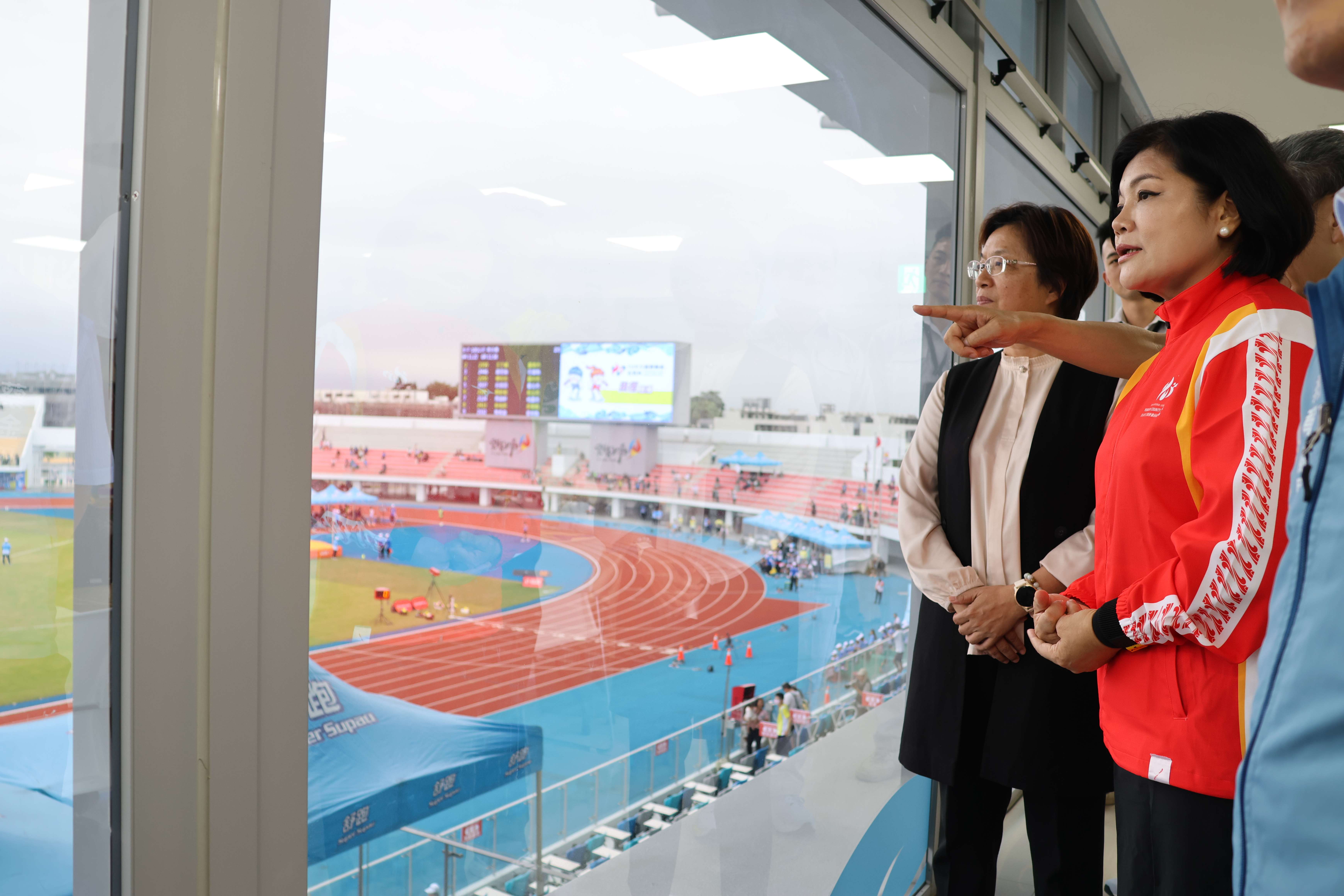 張縣長解說雲林縣立田徑場