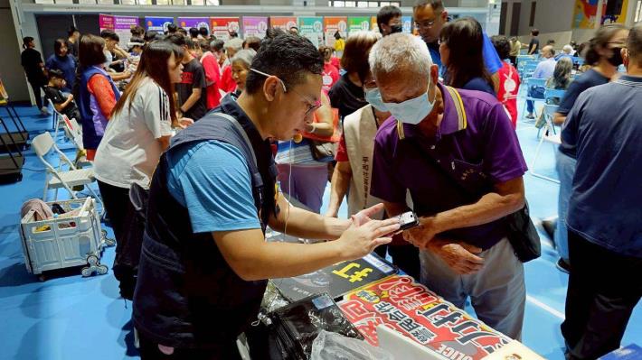 LINE_ALBUM_1141020爺奶運動直播派對-虎尾場_251021_118