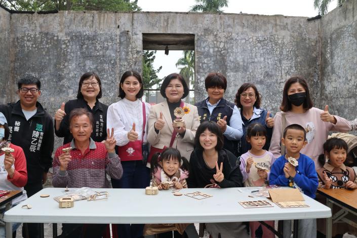 虎央廣「後斗市集」熱鬧登場 親子一同體驗留聲機音樂盒DIY