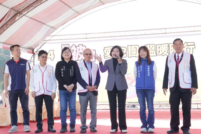 家扶歲末園遊會登場, 張麗善縣長鼓勵民眾用行動守護弱勢家庭、讓愛永續循環。