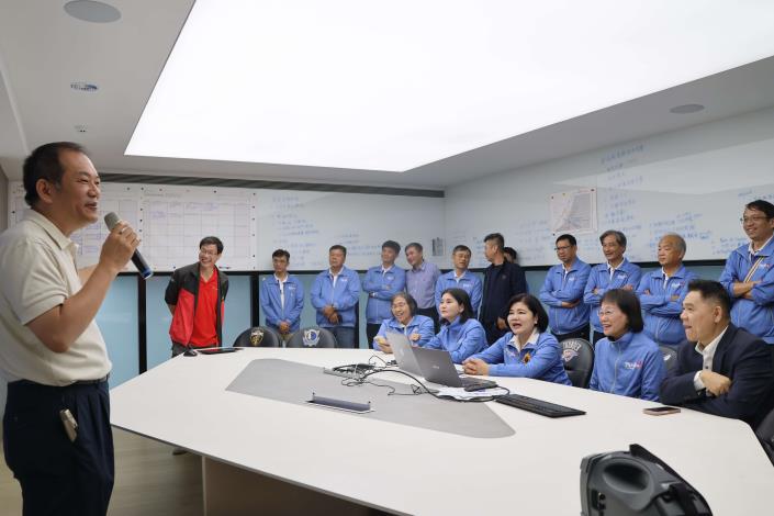 健豪印刷總經理張訓嘉說明公司轉型歷程