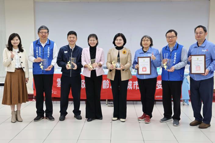 雲林縣府在臺灣健康城市暨高齡友善城市獎的評比中,同樣獲得多項肯定
