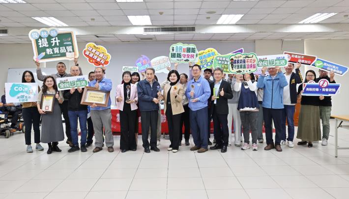 教育方面,教育處囊括6項獎項大放異彩