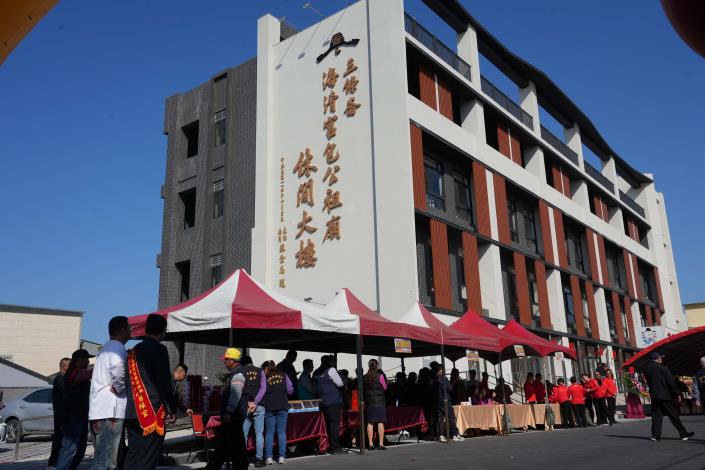 海清宮休閒大樓啟用提升香客服務品質，推動觀光發展。