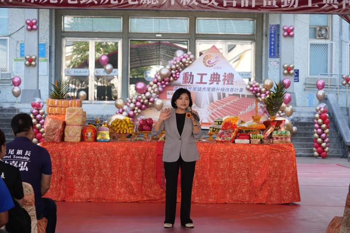 縣長張麗善指出虎尾廳升級改造後，符合國際展演標準，提升更好、更優質的藝文展演場域。