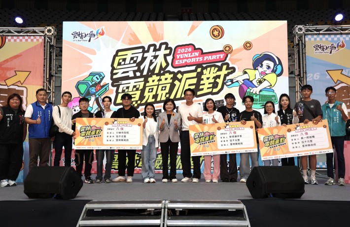 本次重頭戲《英雄聯盟》特別採用全新限時模式「隨機單中:大混戰」作為主軸賽事,增添更多隨機趣味與策略挑戰,共吸引海內外64支精銳隊伍參賽