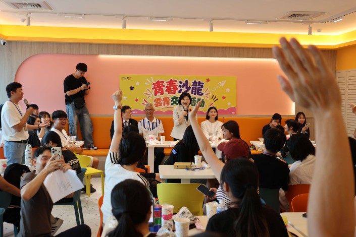 張麗善縣長與青年面對面交流,現場互動熱絡。