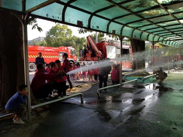 雲林縣消防局第二大隊虎尾分隊119消防宣導日-射水體驗