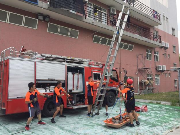 雲林縣消防局第一大隊林內分隊辦理低所救助訓練-訓練過程