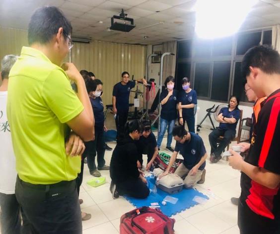 雲林縣消防局第一大隊斗南分隊辦理鳳凰志工救護複訓-CPR訓練