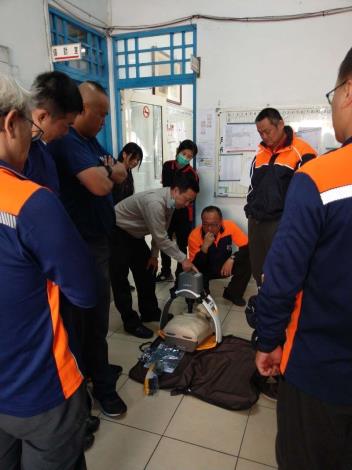 雲林縣消防局第一大隊斗南消防分隊辦理自動心肺復甦機(LUCAS)教育訓練-訓練過程
