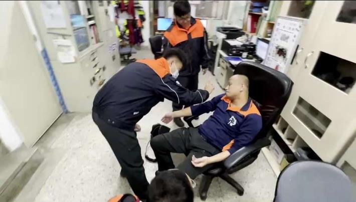 雲林縣消防局第三大隊四湖分隊辦理急性腦中風救護自主訓練及宣導-訓練過程