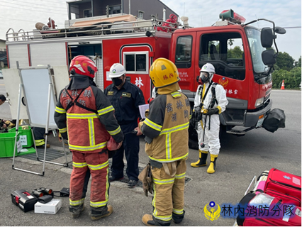 雲林縣消防局第一大隊林內分隊辦理化學災害搶救組合訓練-過程