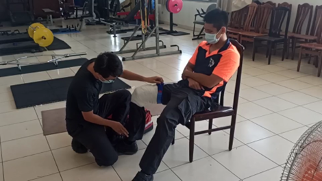 雲林縣消防局第一大隊斗南分隊辦理救護訓練-加壓止血及止血帶操作-過程