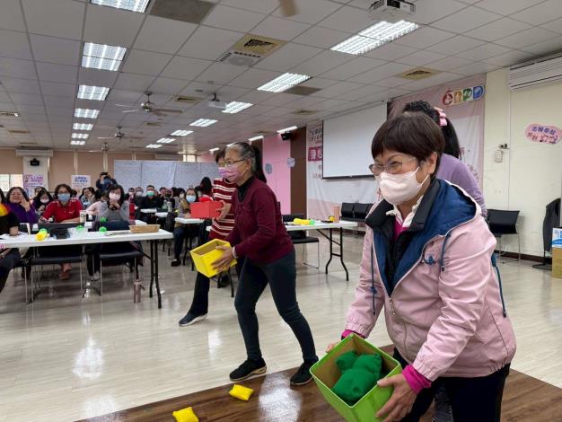 LINE_ALBUM_114.04.02在職訓練_250407_10