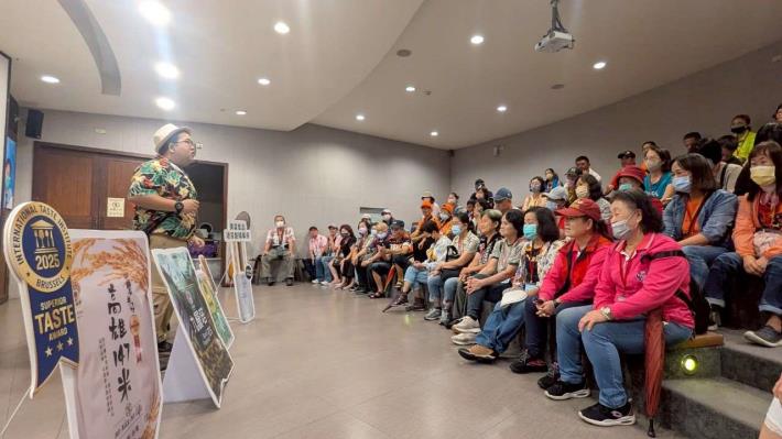 LINE_ALBUM_1140730志願服務觀摩研習_250801_367