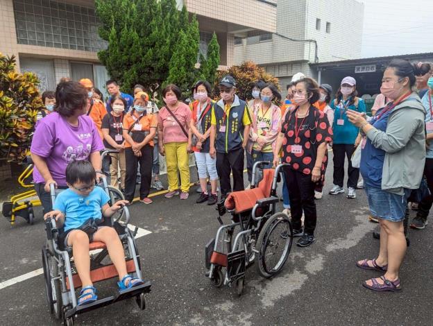 LINE_ALBUM_1140730志願服務觀摩研習_250801_285