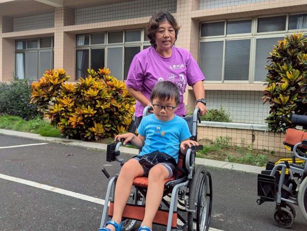 LINE_ALBUM_1140730志願服務觀摩研習_250801_286