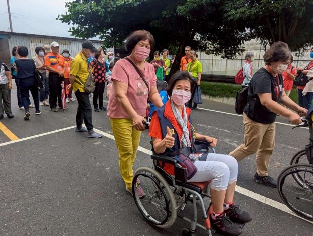 LINE_ALBUM_1140730志願服務觀摩研習_250801_280