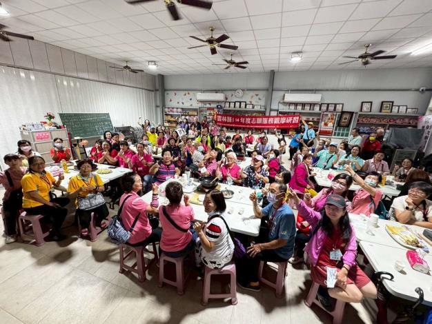 LINE_ALBUM_1140730志願服務觀摩研習_250801_17