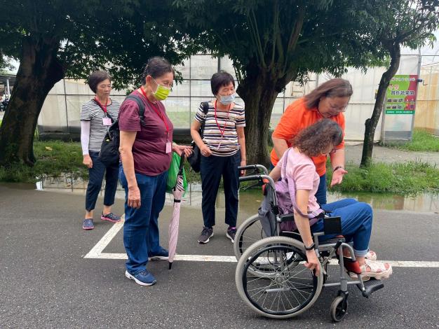 LINE_ALBUM_1140730志願服務觀摩研習_250801_113